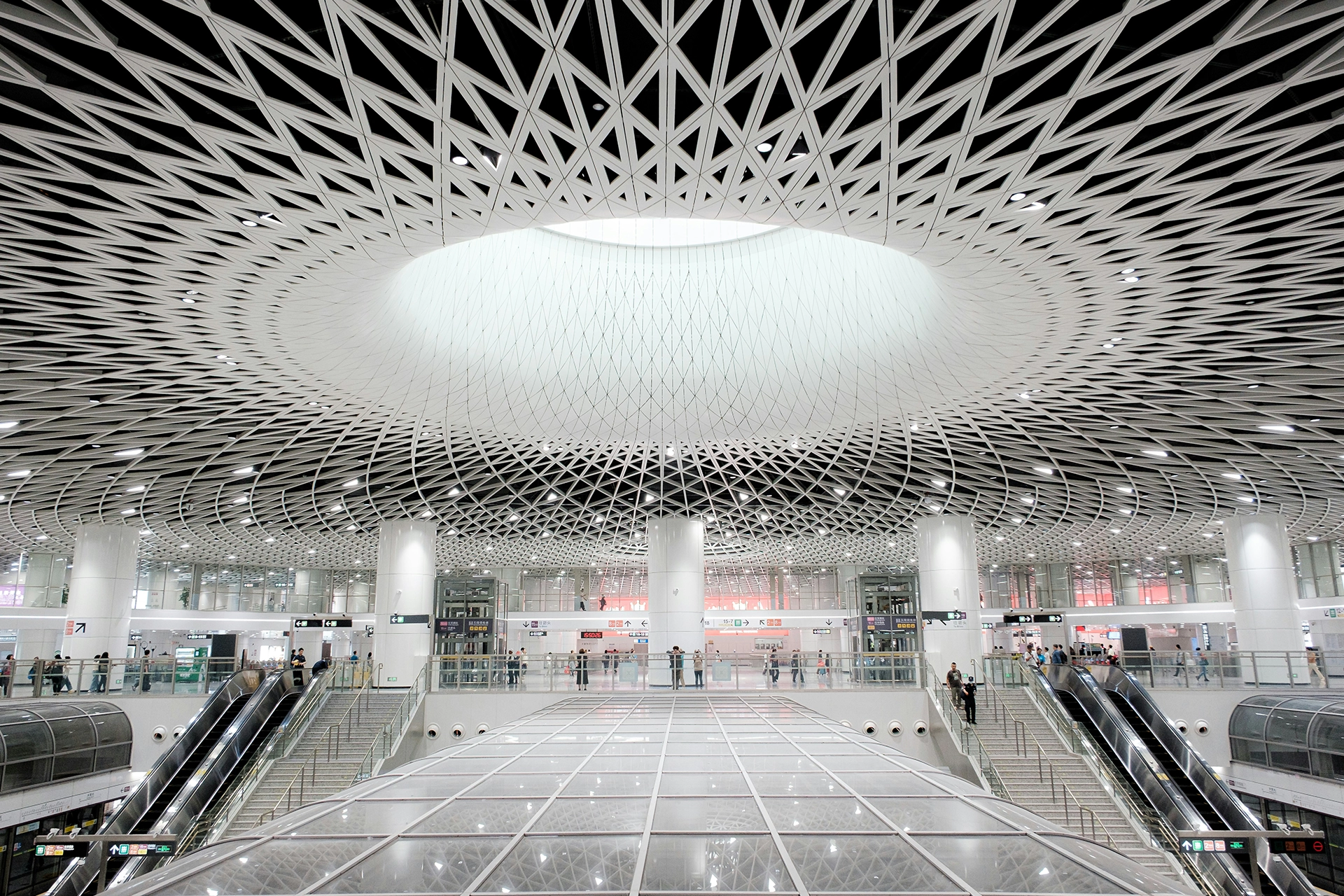 Modern commercial gypsum ceiling installation